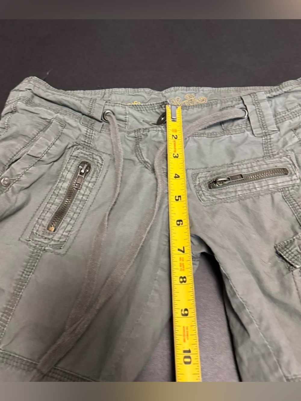 ❌SOLD❌ Vintage Y2K ultra low rise Capri cargo Shorts - Picture 5 of 6